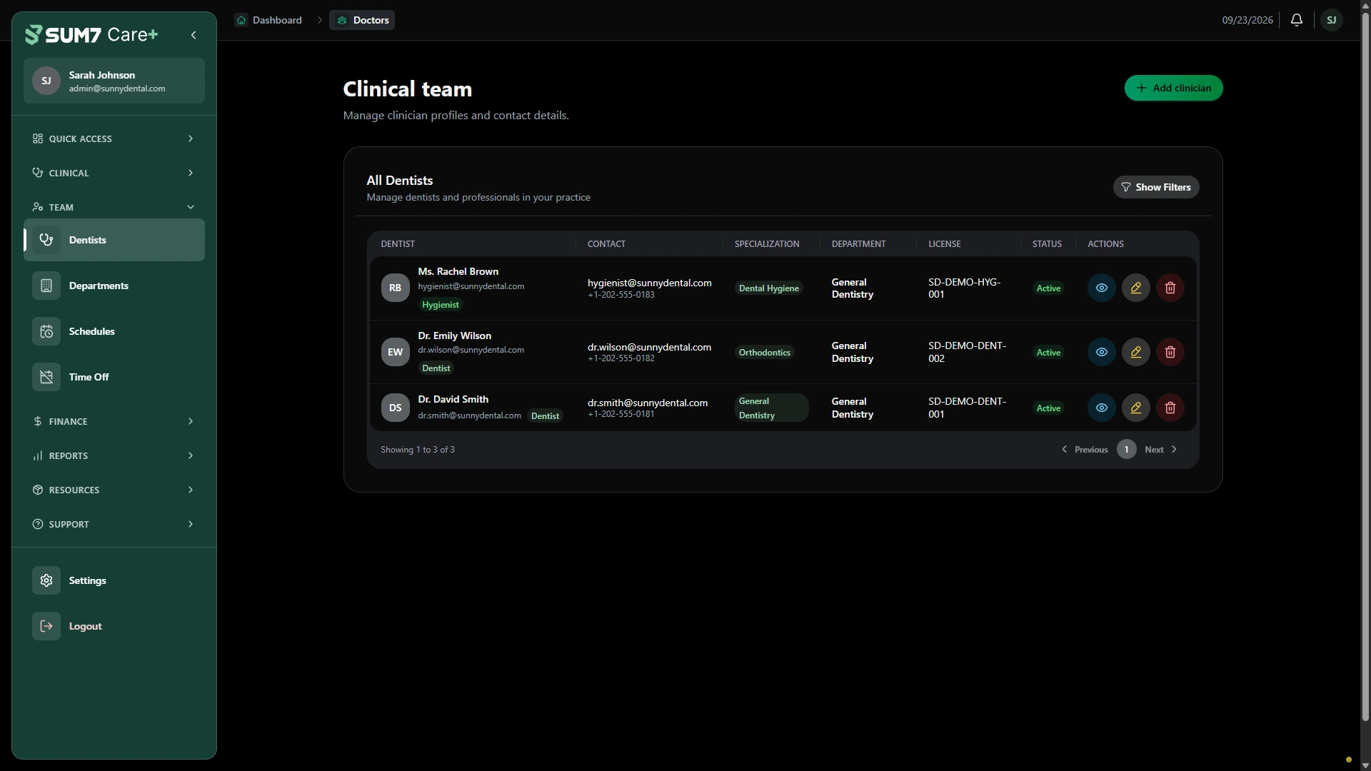 Know the clinicians behind the appointments. · Desktop